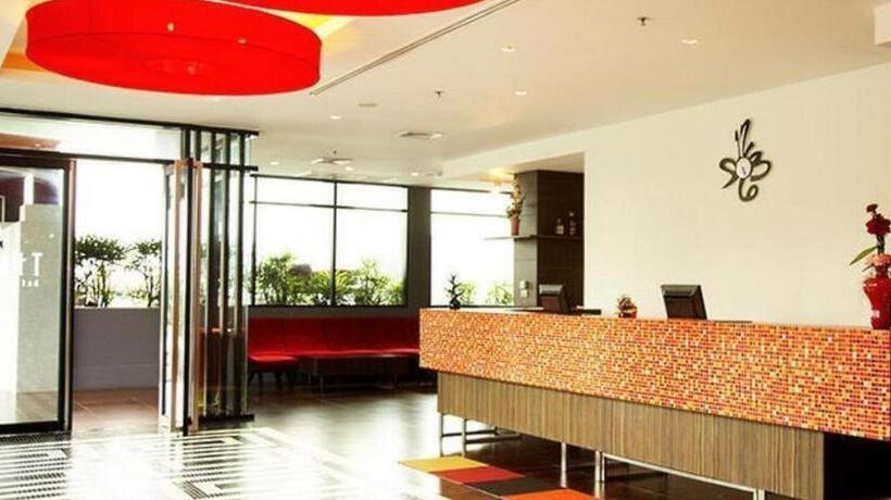 The Sez Hotel Bangsaen