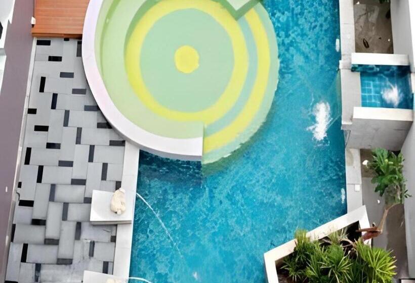 The Sez Hotel Bangsaen