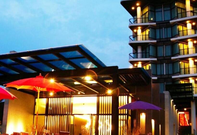 The Sez Hotel Bangsaen