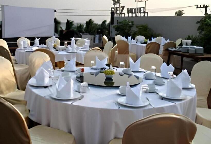 The Sez Hotel Bangsaen