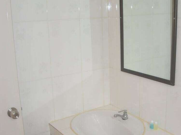 Pensão Budchui Village 2