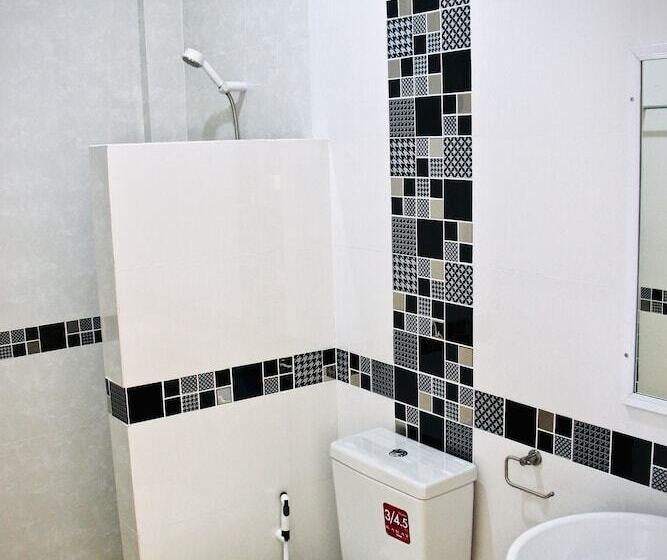 Pensão Budchui Village 2