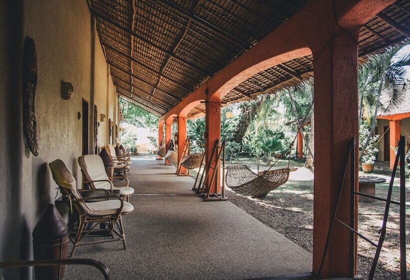 ペンション Hibiscus Garden Resort