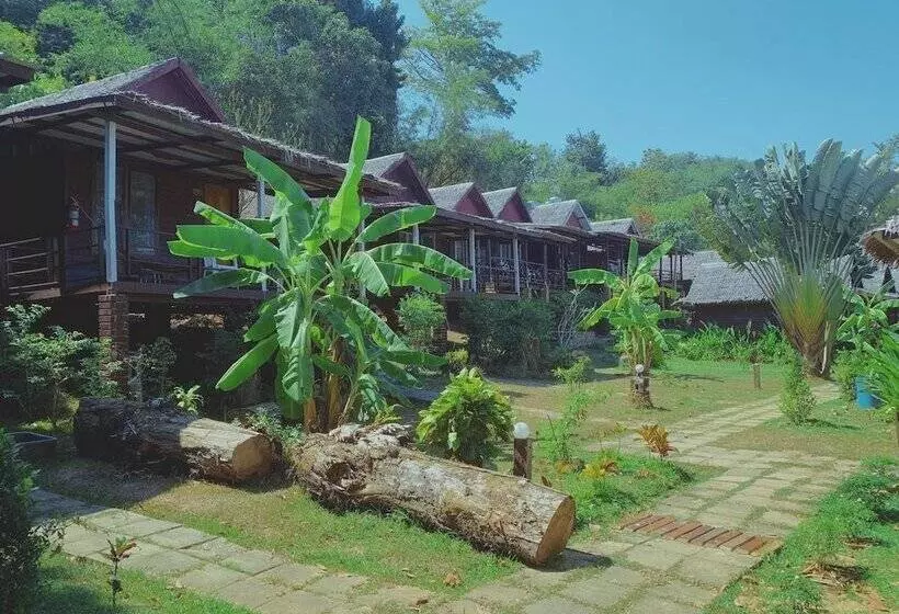 Pensão Holiday Resort Sha Plus