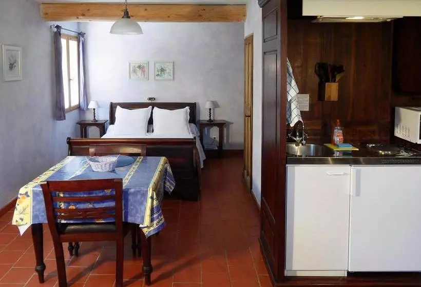 Pension La Bastide Des Templiers