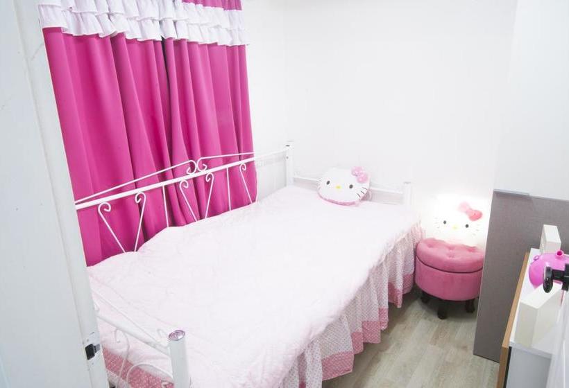 Pansiyon Nanu Guesthouse Pink Female Only