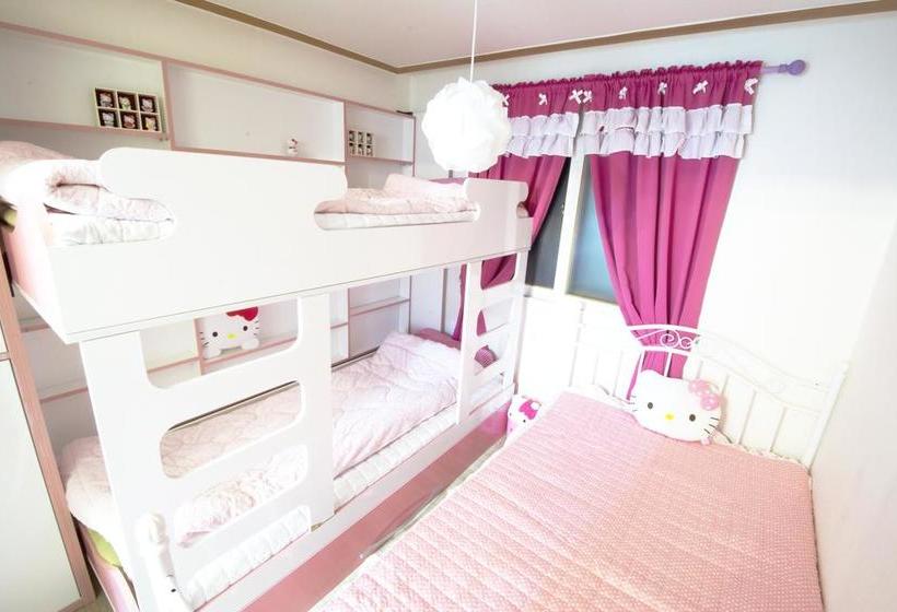 Pansiyon Nanu Guesthouse Pink Female Only