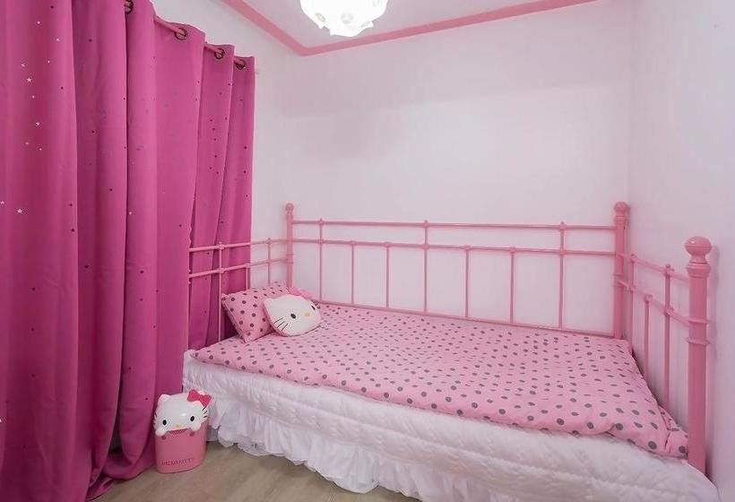 Pansiyon Nanu Guesthouse Pink Female Only