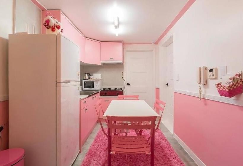 Pansiyon Nanu Guesthouse Pink Female Only