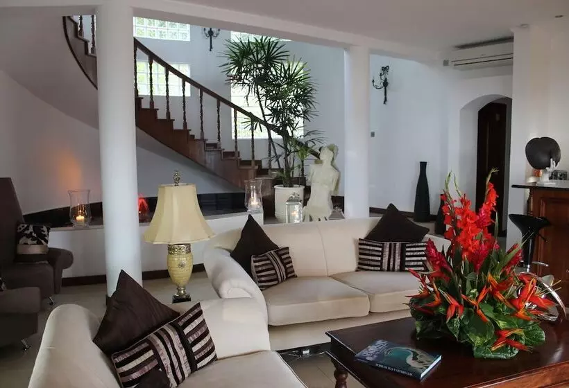 پانسیون Petit Amour Villa