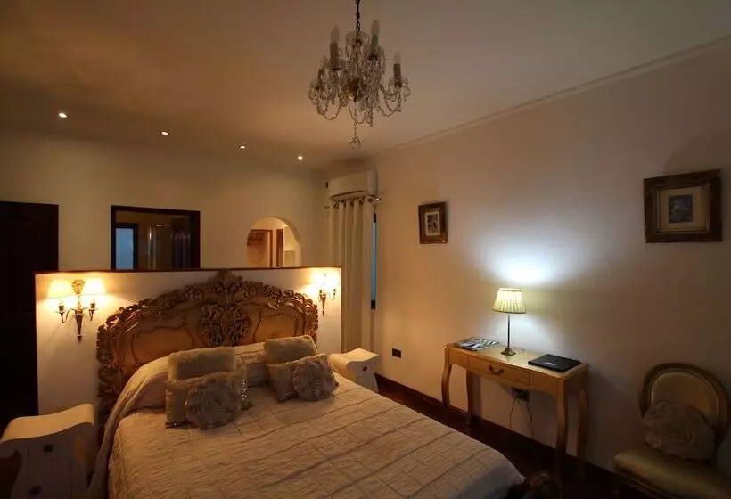 پانسیون Petit Amour Villa