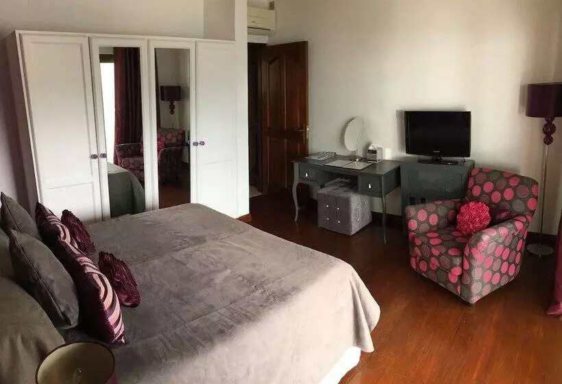 پانسیون Petit Amour Villa