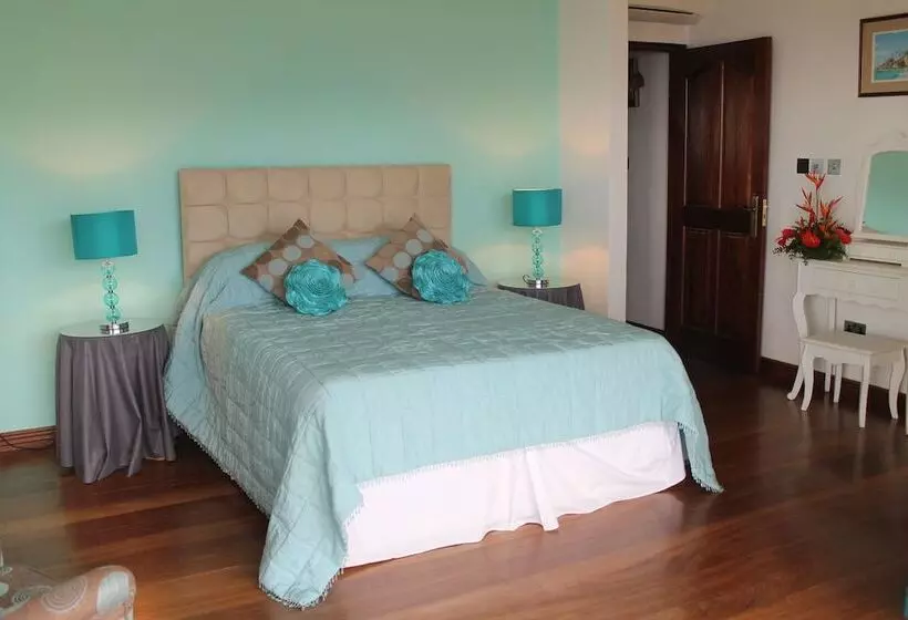 پانسیون Petit Amour Villa