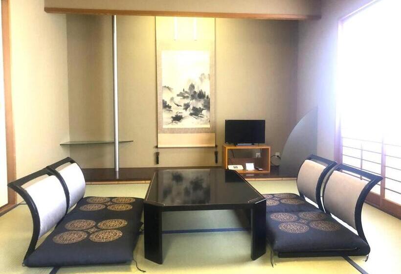 리조트 Grand Xiv Naruto The Lodge