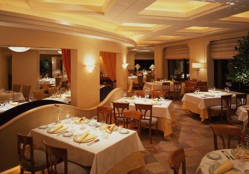 리조트 Grand Xiv Naruto The Lodge