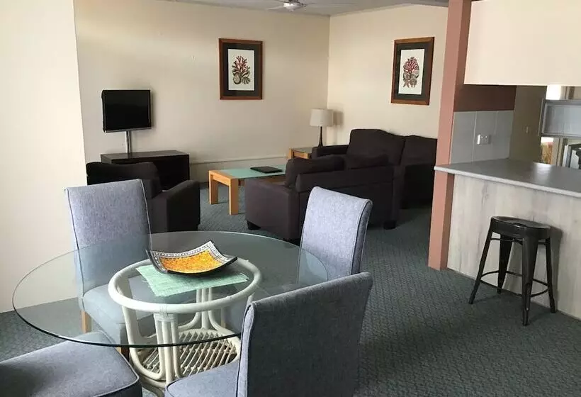 Sandcastles Holiday Apartments