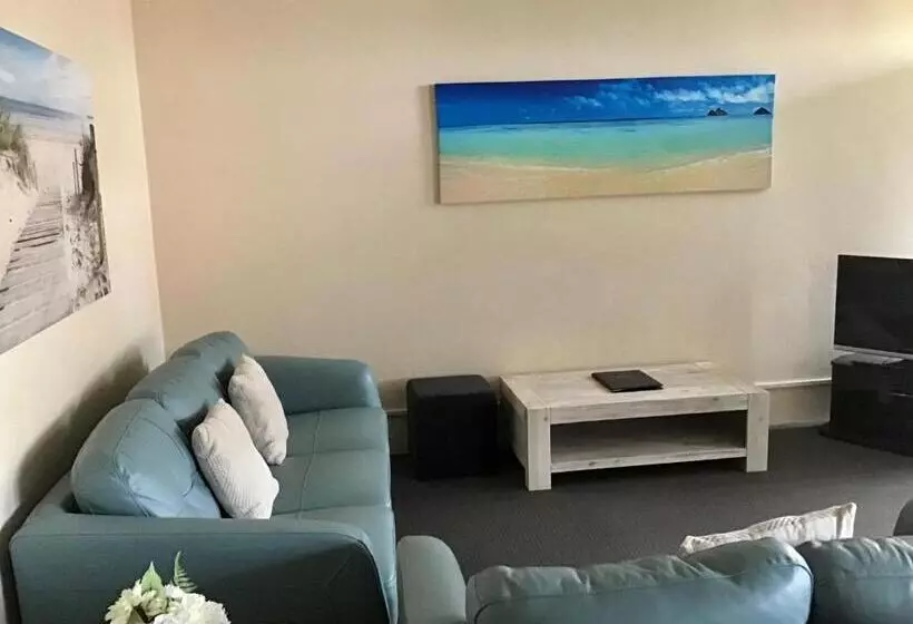 Sandcastles Holiday Apartments