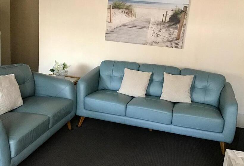 Sandcastles Holiday Apartments