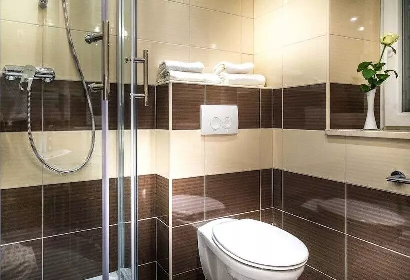 Split Oasis Apartments