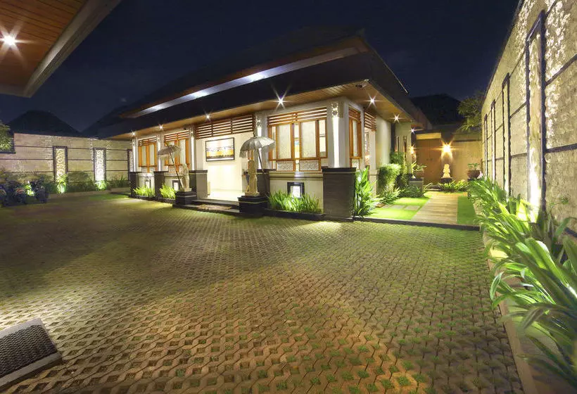 The Banyumas Suite Villa Legian