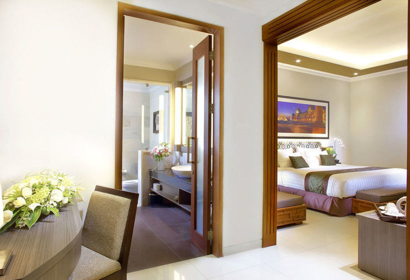 The Banyumas Suite Villa Legian