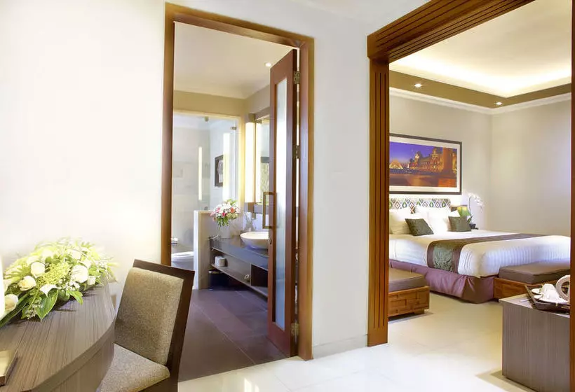 The Banyumas Suite Villa Legian