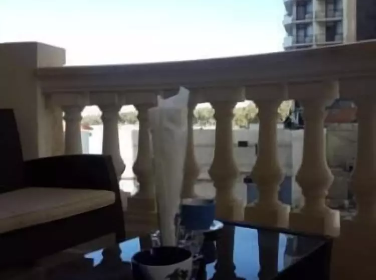 Alexander The Great Apartment