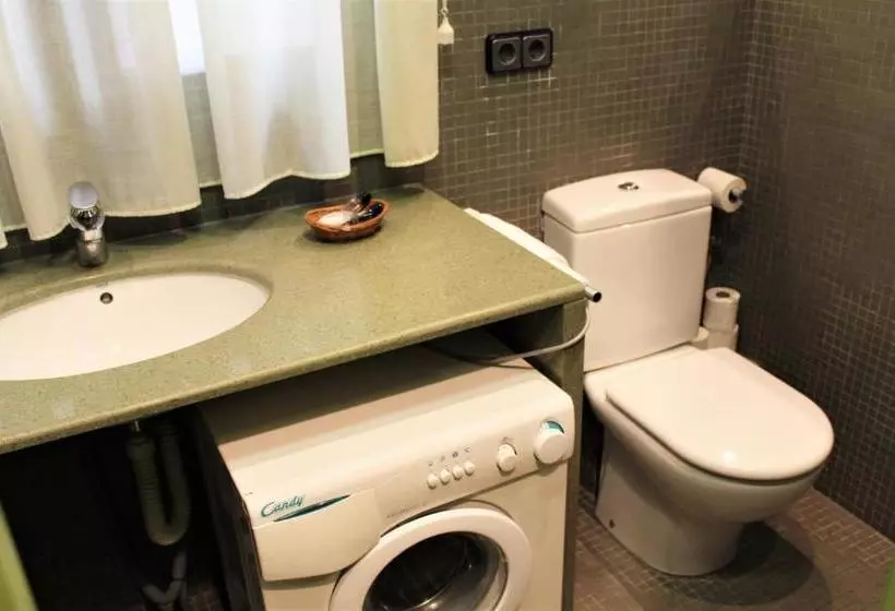 Apartaments Sant Jordi Girona 97