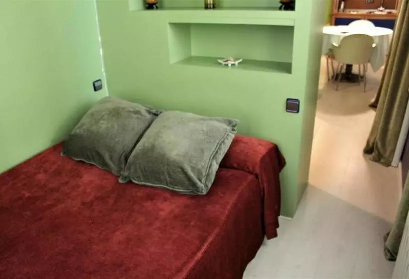 Apartaments Sant Jordi Girona 97