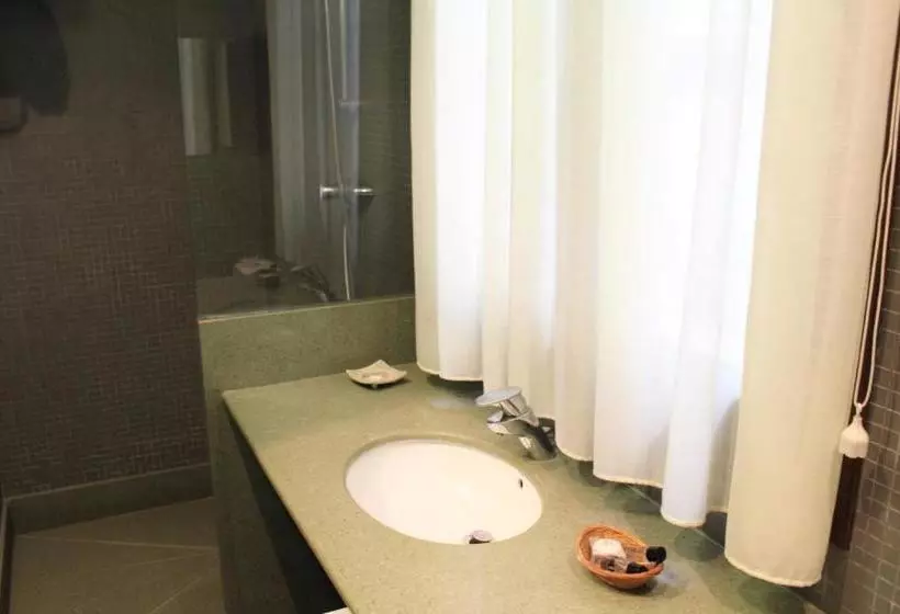 Apartaments Sant Jordi Girona 97