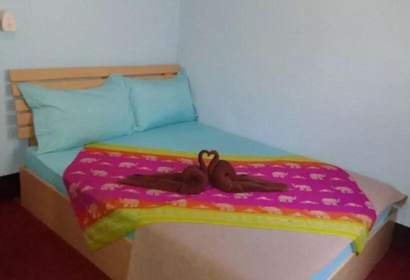 Baan Mook Anda Hostel