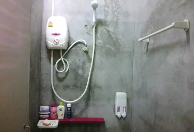 Baan Mook Anda Hostel