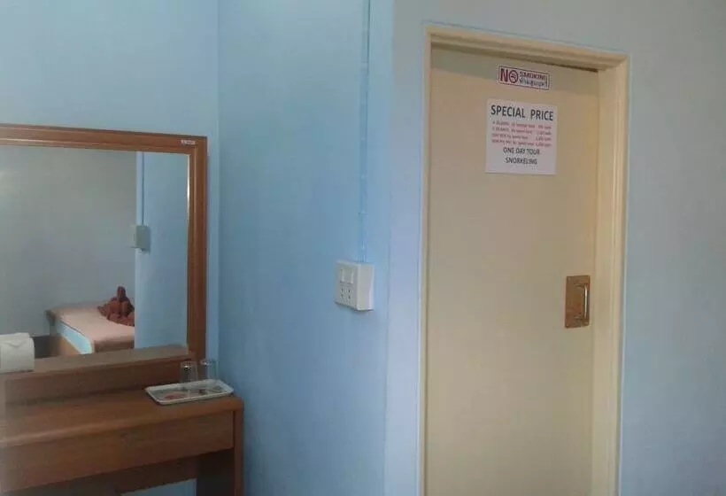 Baan Mook Anda Hostel