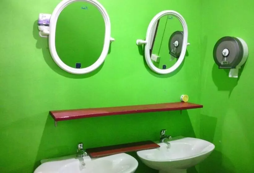 Baan Mook Anda Hostel