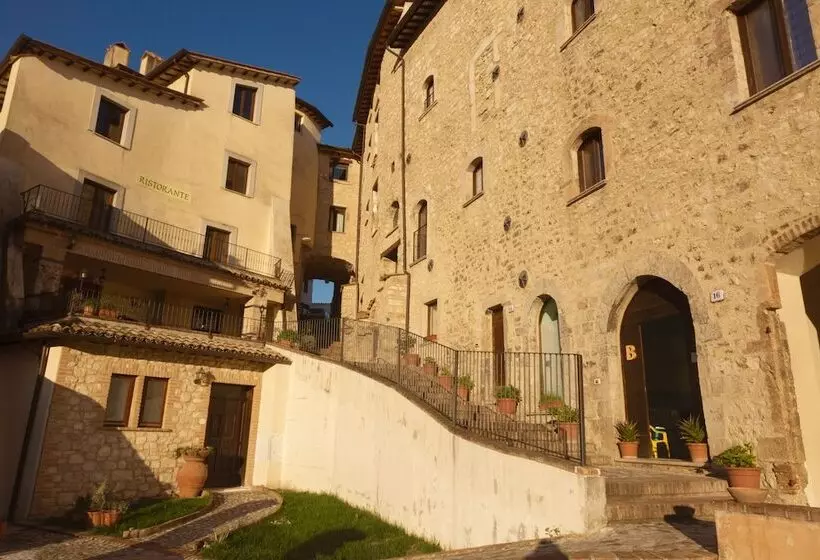 Hotel Albergo Rocca Ranne