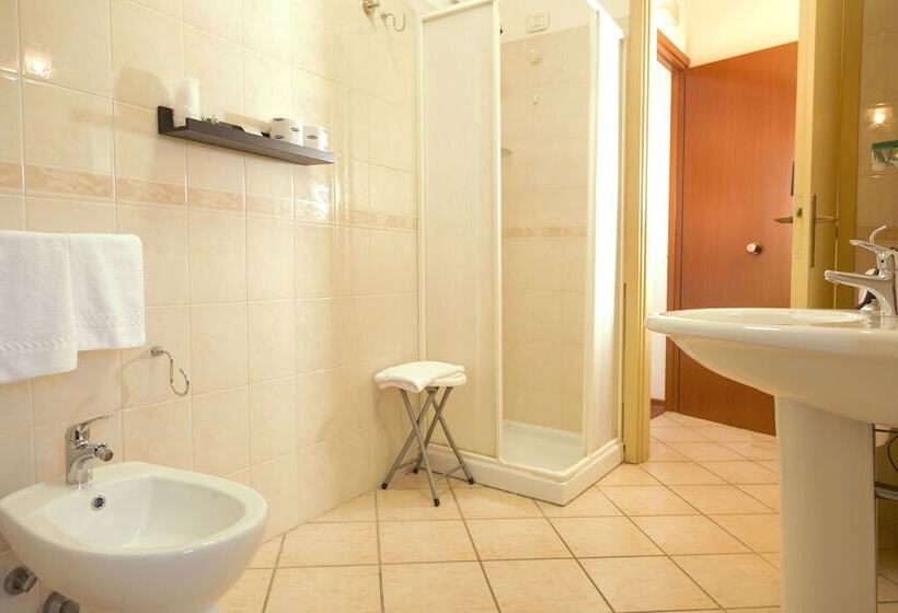 酒店 Albergo Rocca Ranne