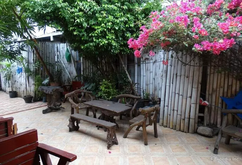 בית מלון כפרי Circon Businessman's Inn