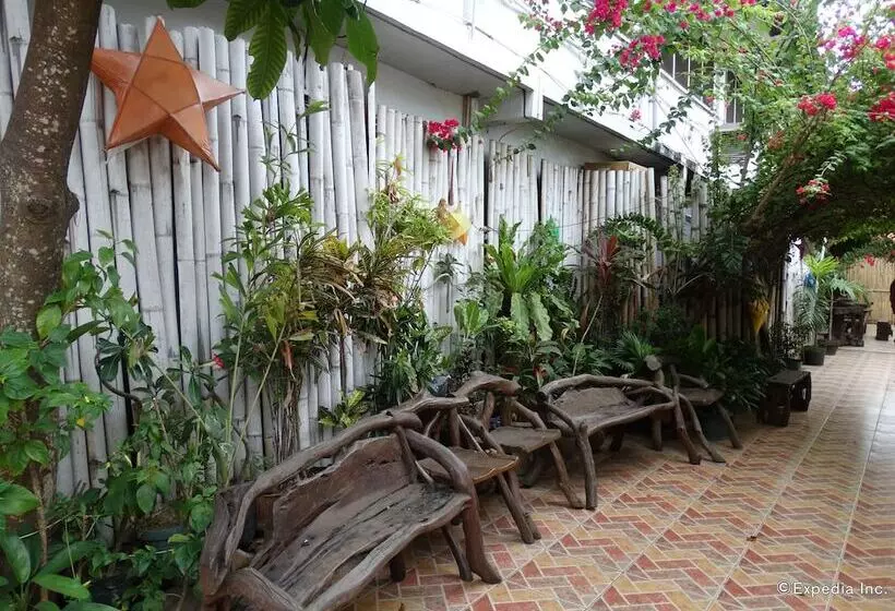 בית מלון כפרי Circon Businessman's Inn