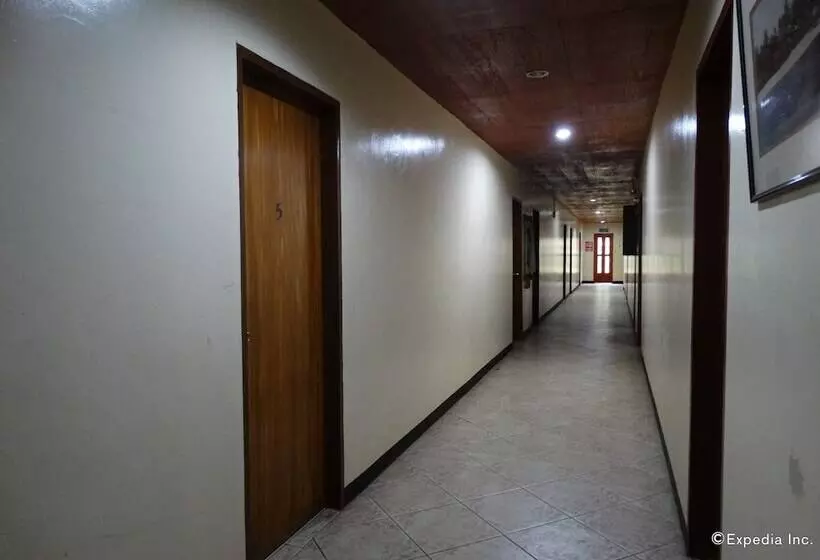 בית מלון כפרי Circon Businessman's Inn