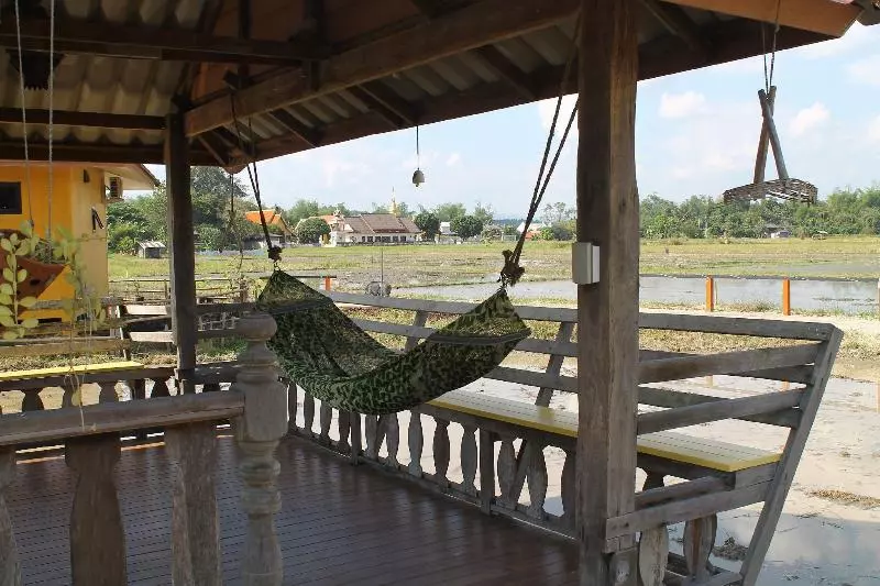 هتل Country Retreat