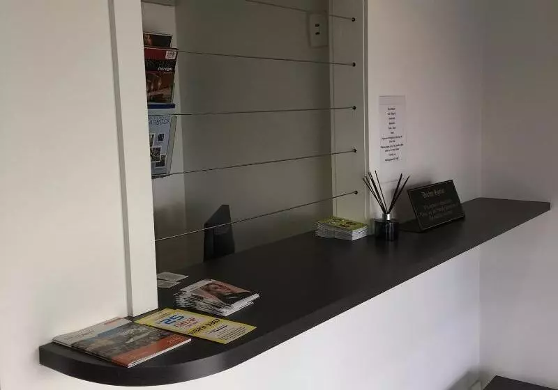 酒店 Doctor Syntax