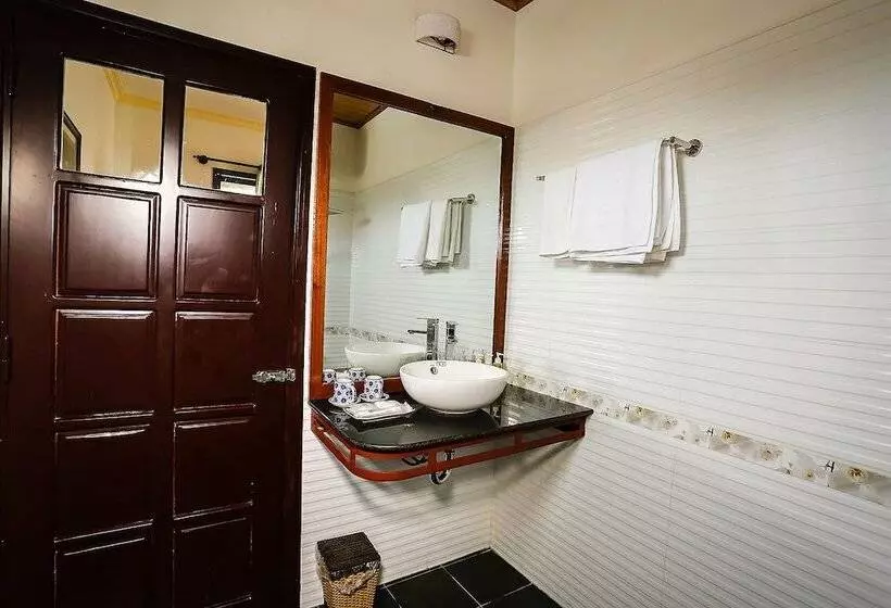 هتل Hoi An Holiday Villa