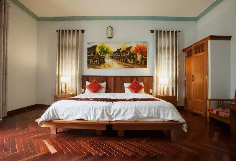 هتل Hoi An Holiday Villa