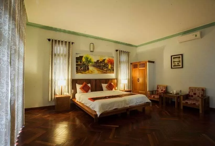 هتل Hoi An Holiday Villa