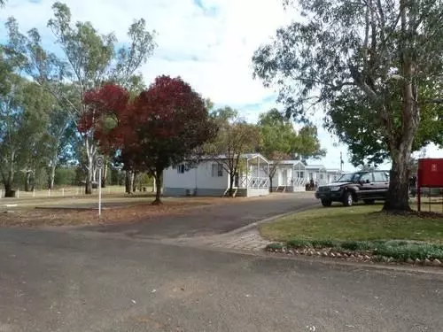 ホテル Narrabri Big Sky Caravan Park