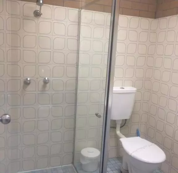 فندق على الطريق Alexander Motor Inn