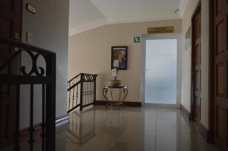 بنسيون Lakeview Boutique Hotel & Conference Center