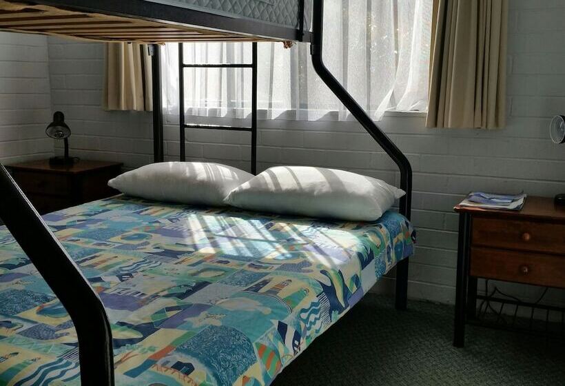 호스텔 Wandarrah Lodge