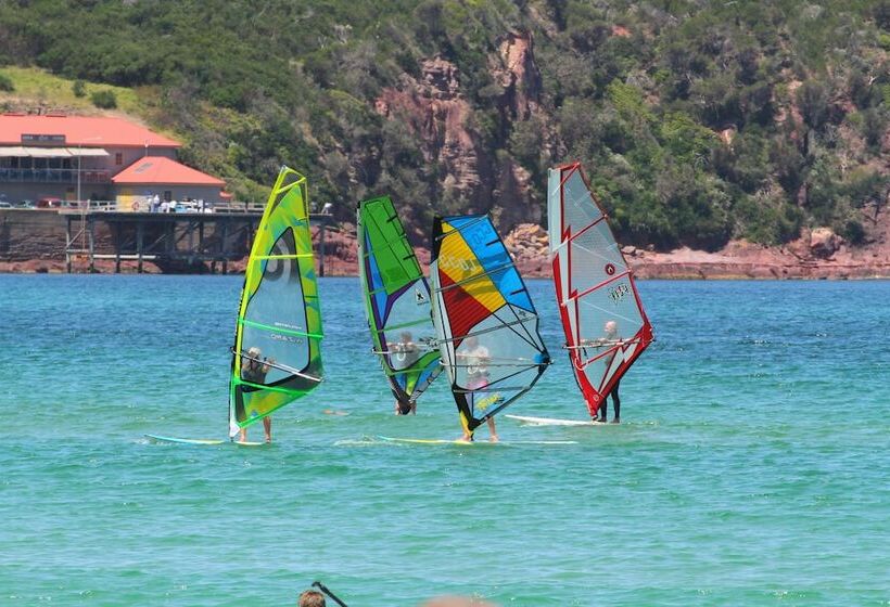 호스텔 Wandarrah Lodge