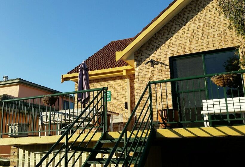 호스텔 Wandarrah Lodge